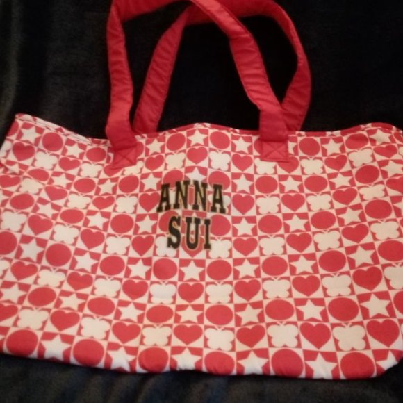 Fendi - Paul Frank - Puma - Tommy H. - Aldo - Frankie & Johnie - One of a kinds - Picture 9 of 16